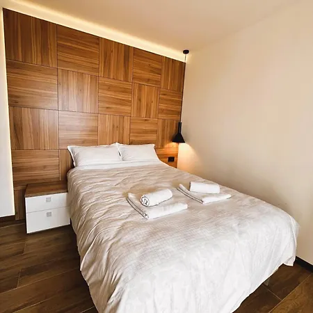 Beli Lotus Borovi Apartament