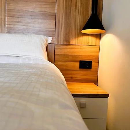 Beli Lotus Borovi * Divčibare