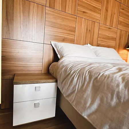 Beli Lotus Borovi Apartmán *