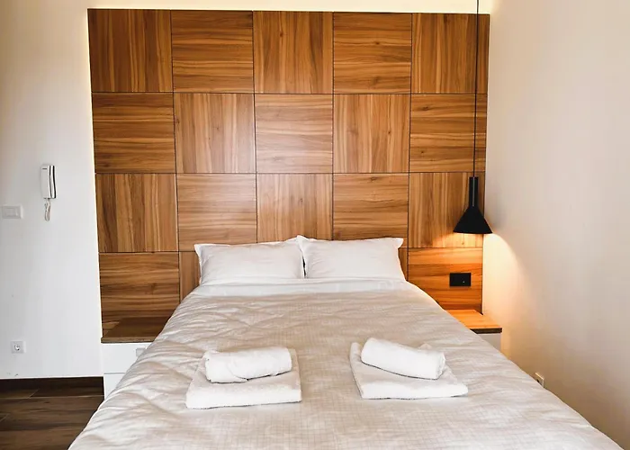 Beli Lotus Borovi Divčibare